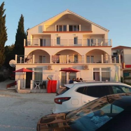 Vila Matej Razanj Exterior photo